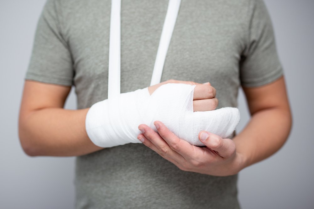 Fracture Treatment Hospital, Pimple Saudagar